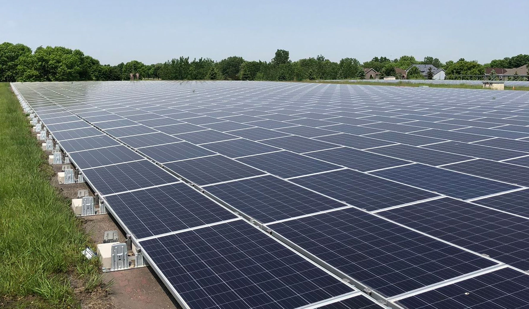 Brooklyn Park Field Array Closeup
